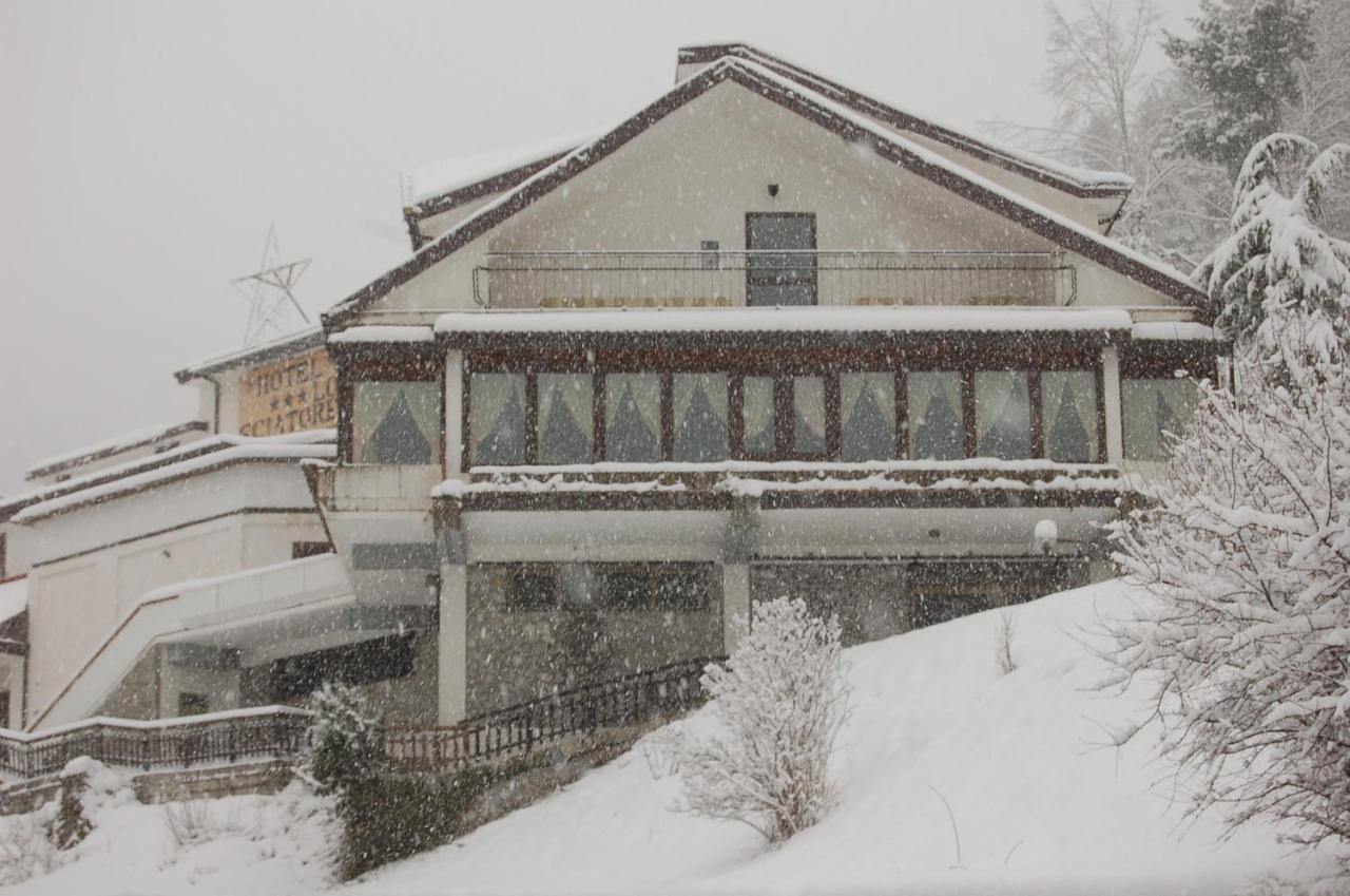 Hotel Lo Sciatore Cotronei ภายนอก รูปภาพ
