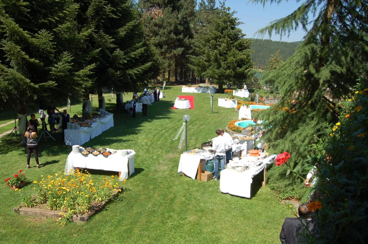 Hotel Lo Sciatore Cotronei ภายนอก รูปภาพ