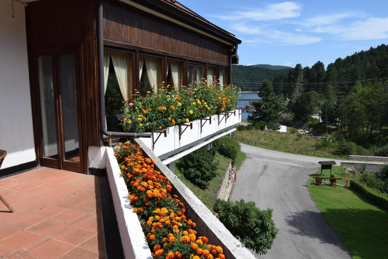 Hotel Lo Sciatore Cotronei ภายนอก รูปภาพ