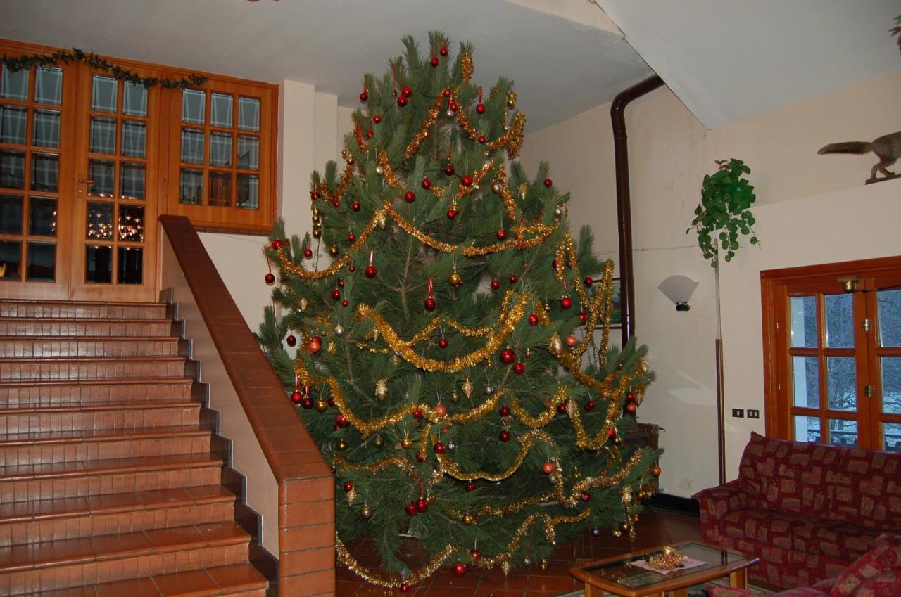 Hotel Lo Sciatore Cotronei ภายนอก รูปภาพ