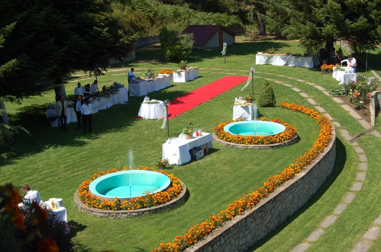 Hotel Lo Sciatore Cotronei ภายนอก รูปภาพ